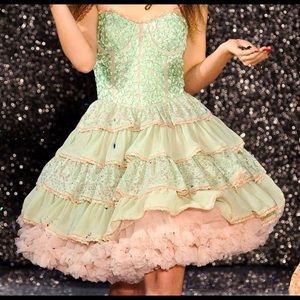 BETSEY JOHNSON PARTY DRESS